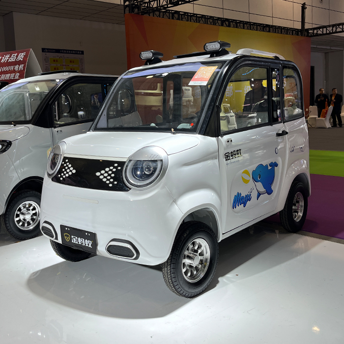 Mini Electric Car Chinese Manufacturer of 4-Wheel Smart Car Mini Car