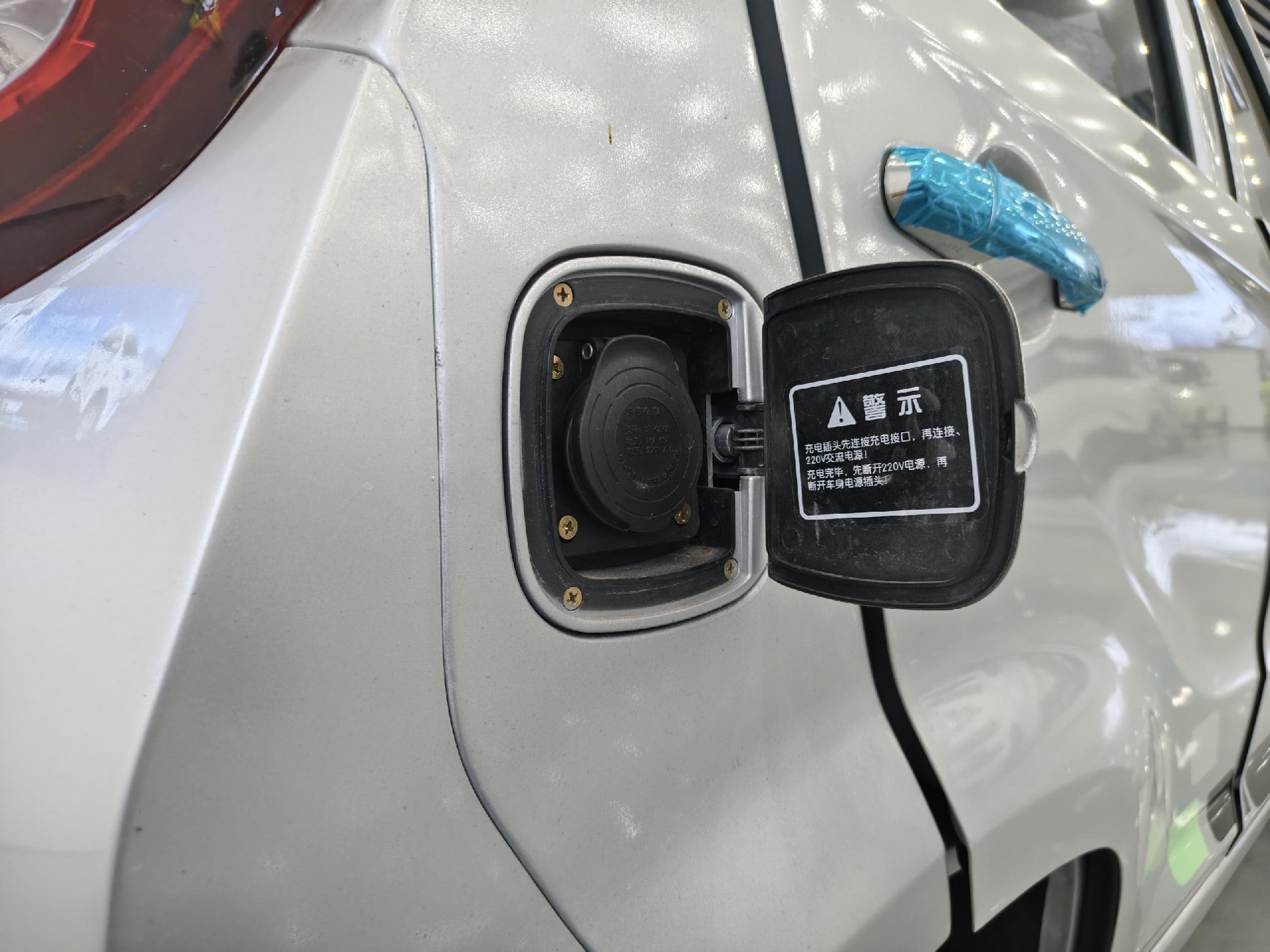 Keyu Special Offers EEC A901 72V 100AH 3000W 45KMH Small Electric Car